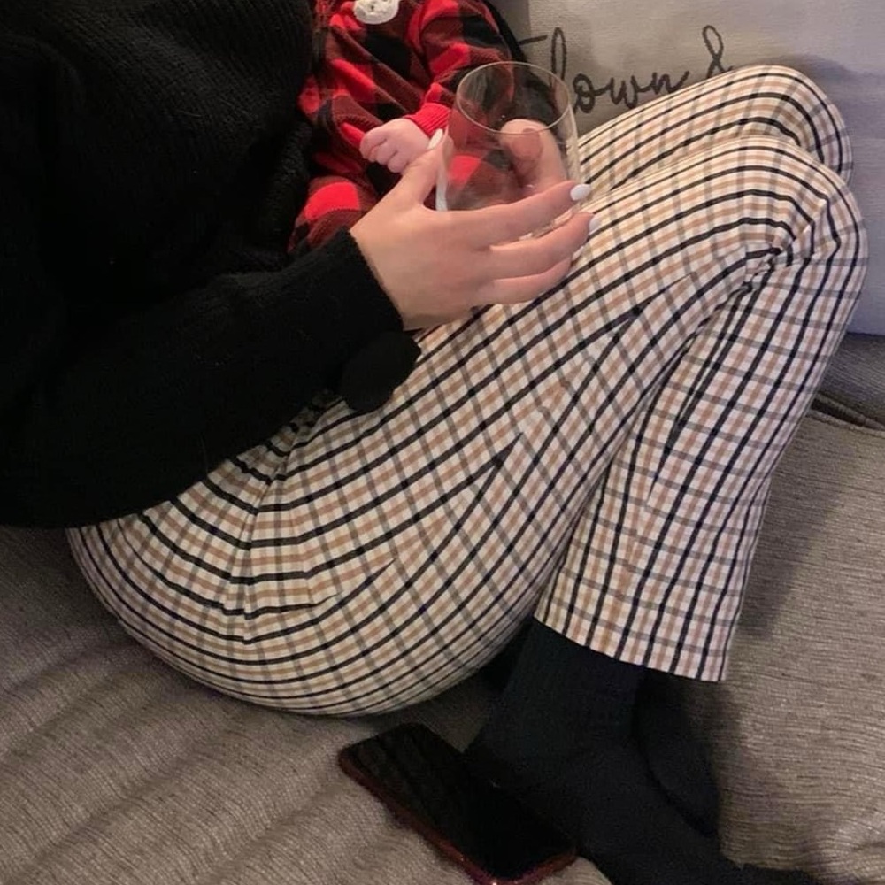 Women’s checkered pants